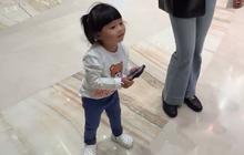 Gaya Keren Ameena Jadi Fotografer Thariq Halilintar & Aaliyah Massaid, Sudah Bisa Instruksi Soal Pose Kece