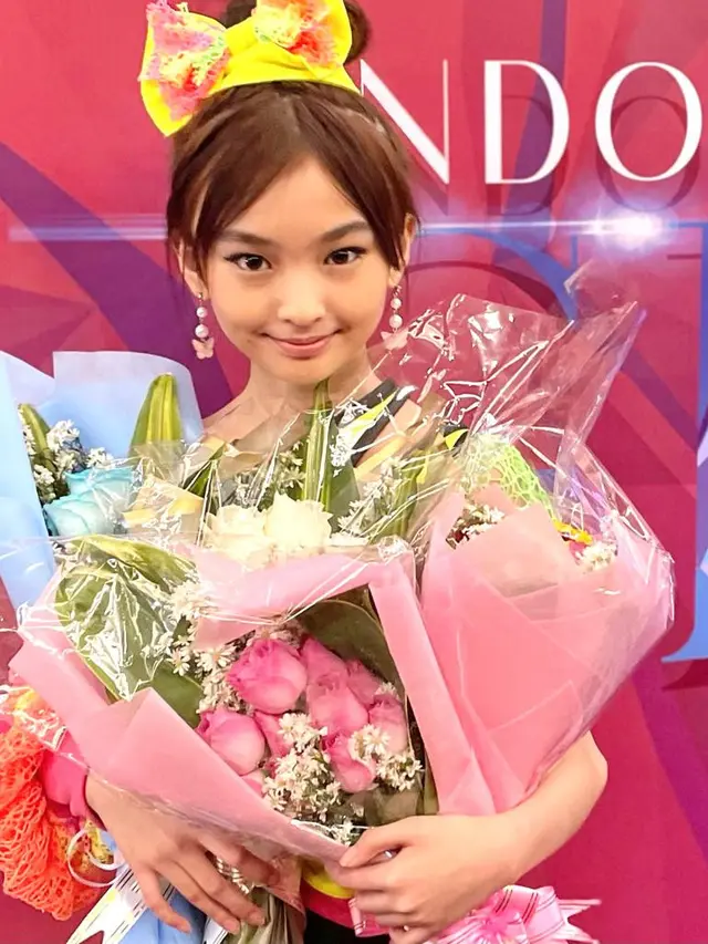 Michelle Hadip tampil di Indonesia Teen Fashion Week 2022