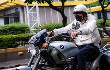 10 Potret Keren dan Gagah Artis Naik Motor Mewah Kesayangan, dari Vespa Klasik hingga Moge harga Ratusan Juta