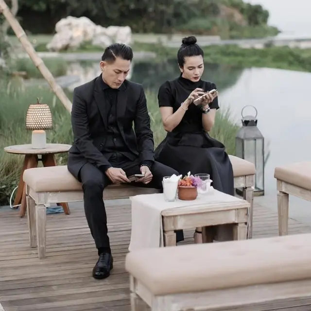 7 Potret Mesra Chef Juna dan Kekasih yang Baru Rayakan Anniversary Ke 3