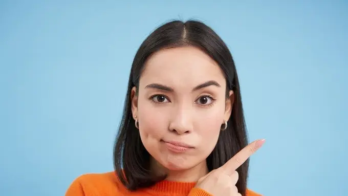 Cara alami bikin wajah tirus yang bisa dilakukan sehari-hari untuk hasil maksimal (Foto/Sumber: Freepik)