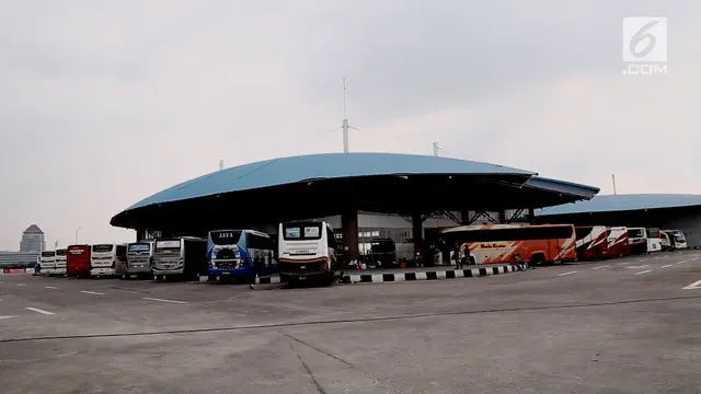 Terminal Pulogebang bahkan dinilai sebagai yang terbesar di Asia Tenggara.