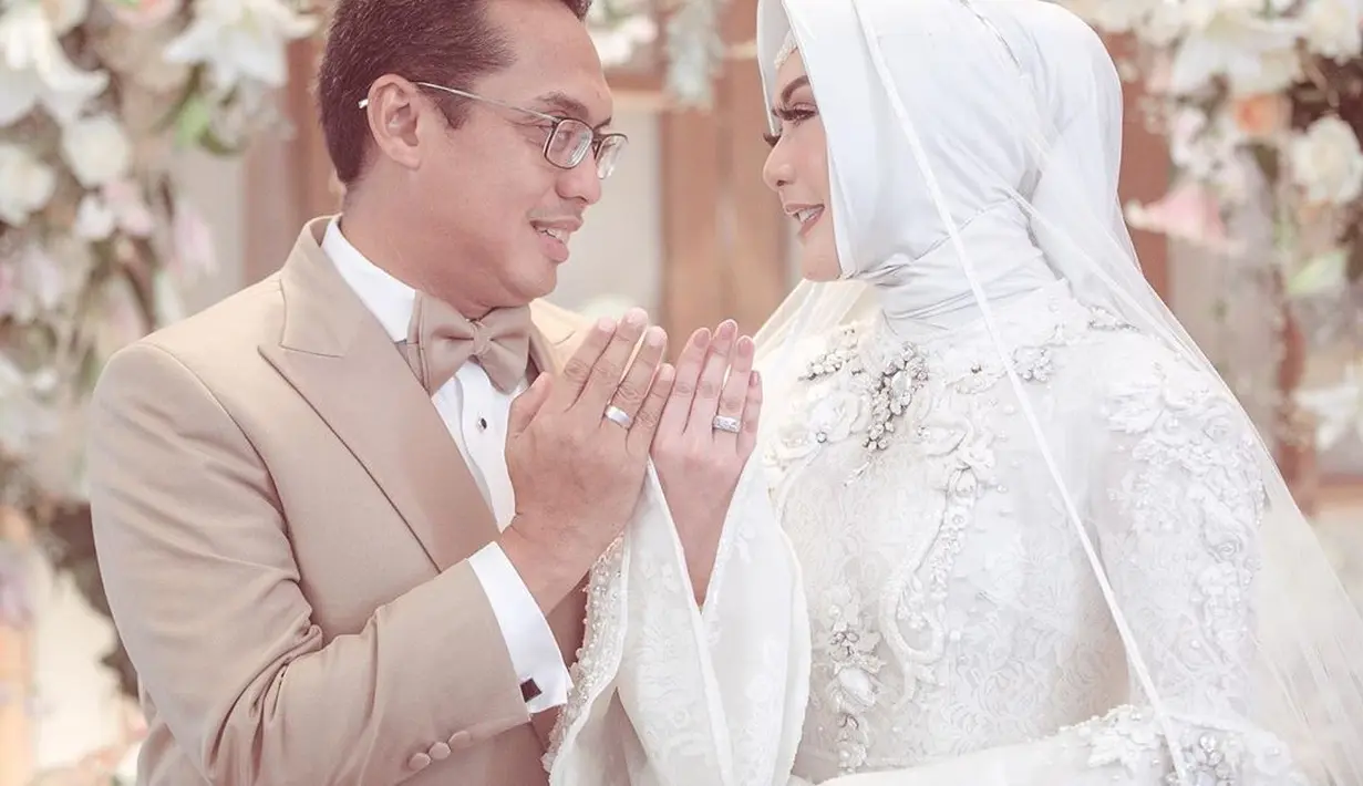 Eddies Adelia dan Mantan Suami (Sumber: Instagram//aldiphoto)