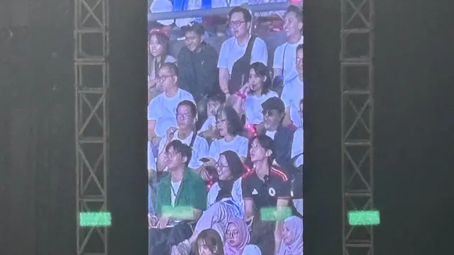 Potret Keluarga dan Teman Dita yang hadiri konser tunggal perdana Secret Number (Dok/Patricia Vainney)