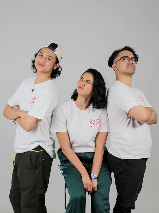 Bastian Steel, Aghniny Haque, dan Adriano Rudiman.