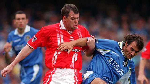 Bek Hebat Manchester United