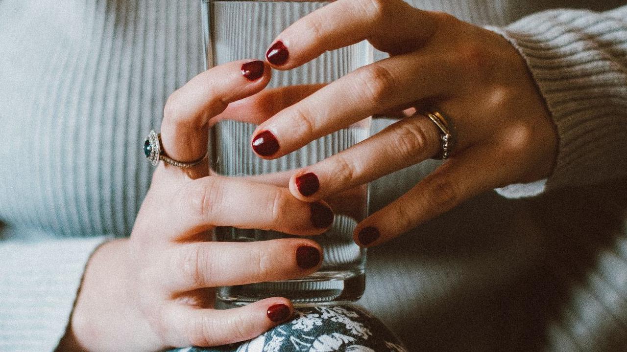 8 Waktu Terbaik untuk Minum Air Putih, Mulai Bangun Hingga Tidur Malam