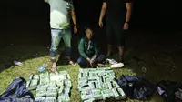 Polisi menggagalkan upaya penyelundupan narkoba jenis sabu seberat 38 kilogram dari Malaysia, yang dikirimkan ke Kabupaten Bengkalis, Riau. (Sumber Foto: Dokumentasi Dittipid Narkoba Bareskrim Polri).