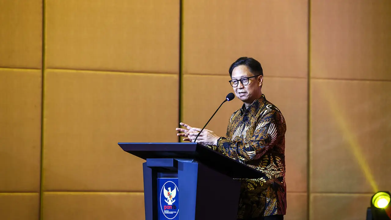 Menkes Budi mengatakan integrasi antara SatuSehat SDKM dengan MPP Digital ini akan semakin mempermudah tenaga kesehatan dan tenaga medis dalam mengurus SIP. (Foto: Dok Kemenkes RI)