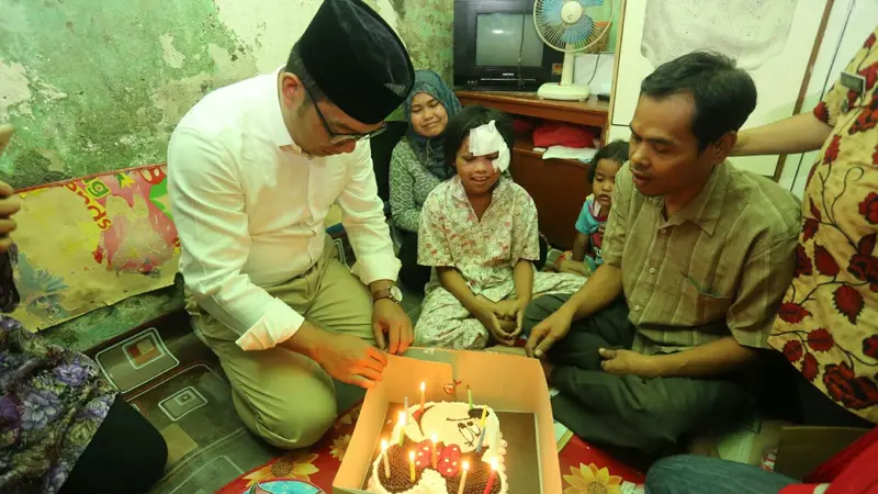 Kue Ulang Tahun Emil untuk Bocah Korban Penganiayaan Nenek Tiri