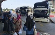 Jumlah Pemudik Anjlok Drastis, Loket Bus di Terminal Pulo Gebang Mulai Tutup H-1 Lebaran 1447 Hijriah