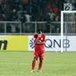 Pemain Persija, Riko Simanjuntak tertunduk usai dikalahkan Home United pada laga kedua Semifinal Zona Asia Tenggara Piala AFC 2018 di Stadion GBK, Jakarta, Selasa (15/5). Persija kalah 1-3. (Liputan6.com/Helmi Fithriansyah)