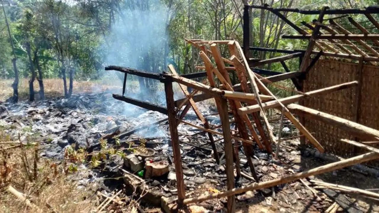 Rumah warga penyadang disabilitas di Bondowoso Terbakar akibat gas elpiji Bocor ( Istimewa)