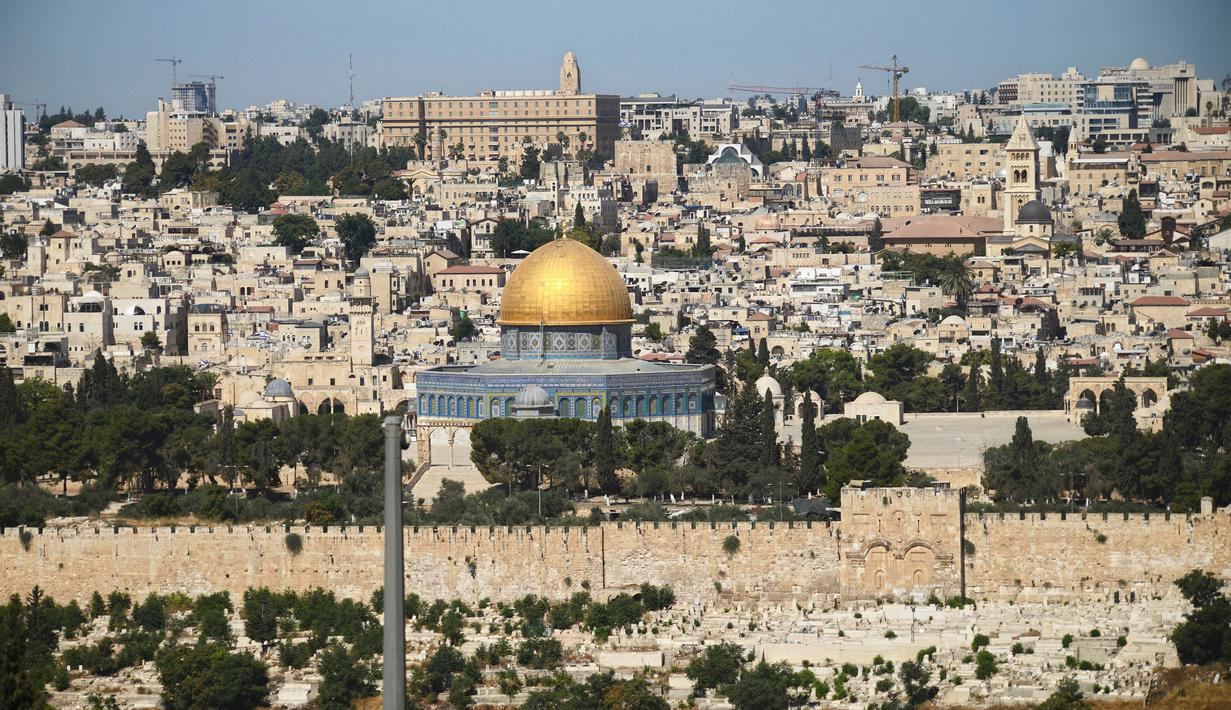 Usai Tragedi Penembakan Polisi, Masjid Al-Aqsa Kembali ...