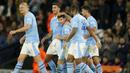 Selebrasi para pemain Manchester City setelah Julian Alvarez (tengah) mencetak gol kedua ke gawang Red Star Belgrade pada laga matchday pertama Grup G Liga Champions 2023/2024 di Etihad Stadium, Manchester, Rabu (20/9/2023) dini hari WIB. (AP Photo/Dave Thompson)