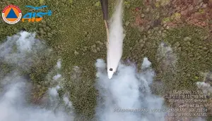 BNPB Gencarkan Operasi Water Bombing di Enam Provinsi
