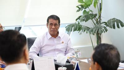 Mentan Amran Bongkar Aksi Mafia Pangan, Beras SPHP Disulap Jadi Premium