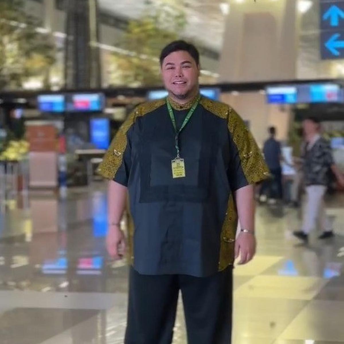 Potret Haru Ivan Gunawan Diantar ke Bandara untuk Berangkat Haji ke Tanah Suci