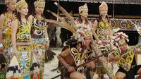 Indonesia merupakan negara kepulauan yang begitu unik di dunia, salah satu di antaranya adalah keberagaman suku dan budaya.