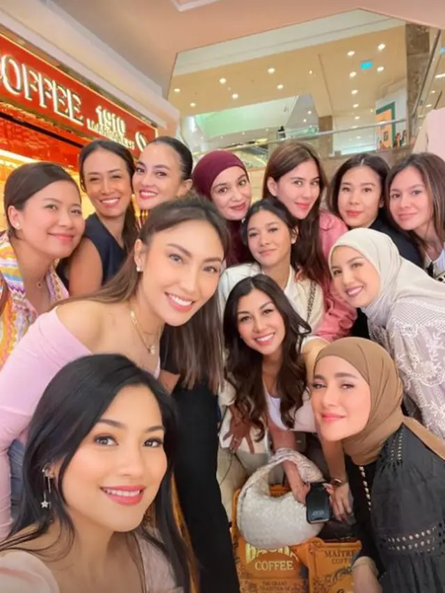 Adu Gaya Berkelas Naysilla Mirdad, Nisya Ahmad, dan Syahnaz yang Baru Join Geng Cendol