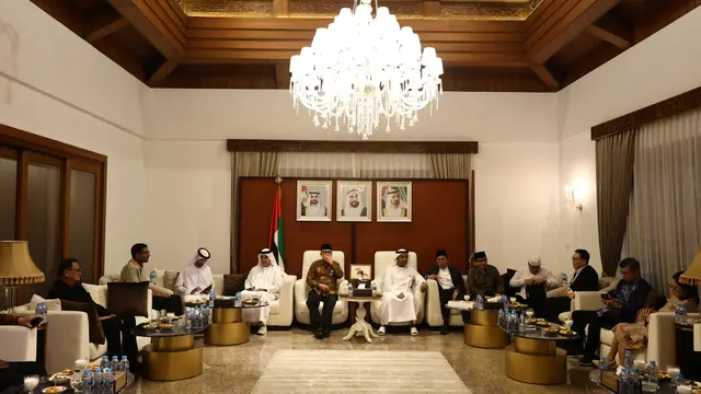 Acara Buka Puasa bersama yang digelar oleh Duta besar Uni Emirat Arab (UEA) untuk Indonesia, Timor Leste, ASEAN, H.E. Abdulla Salem AlDhaheri di Jakarta, Jumat (21/3/2025). (Dok. Kedubes UEA)