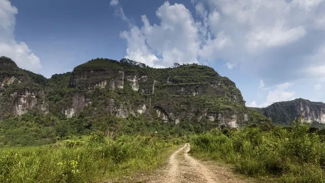 Keindahan Lembah Harau Jadi Kunci Sukses Imam Arifin di Etape ke Tujuh Tour de Singkarak 2017