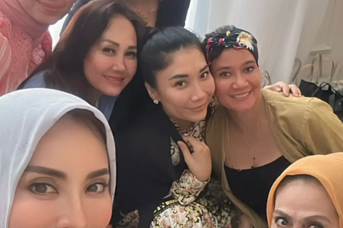 Potret Geng Sister Soleha (Instagram/@elmatheana)