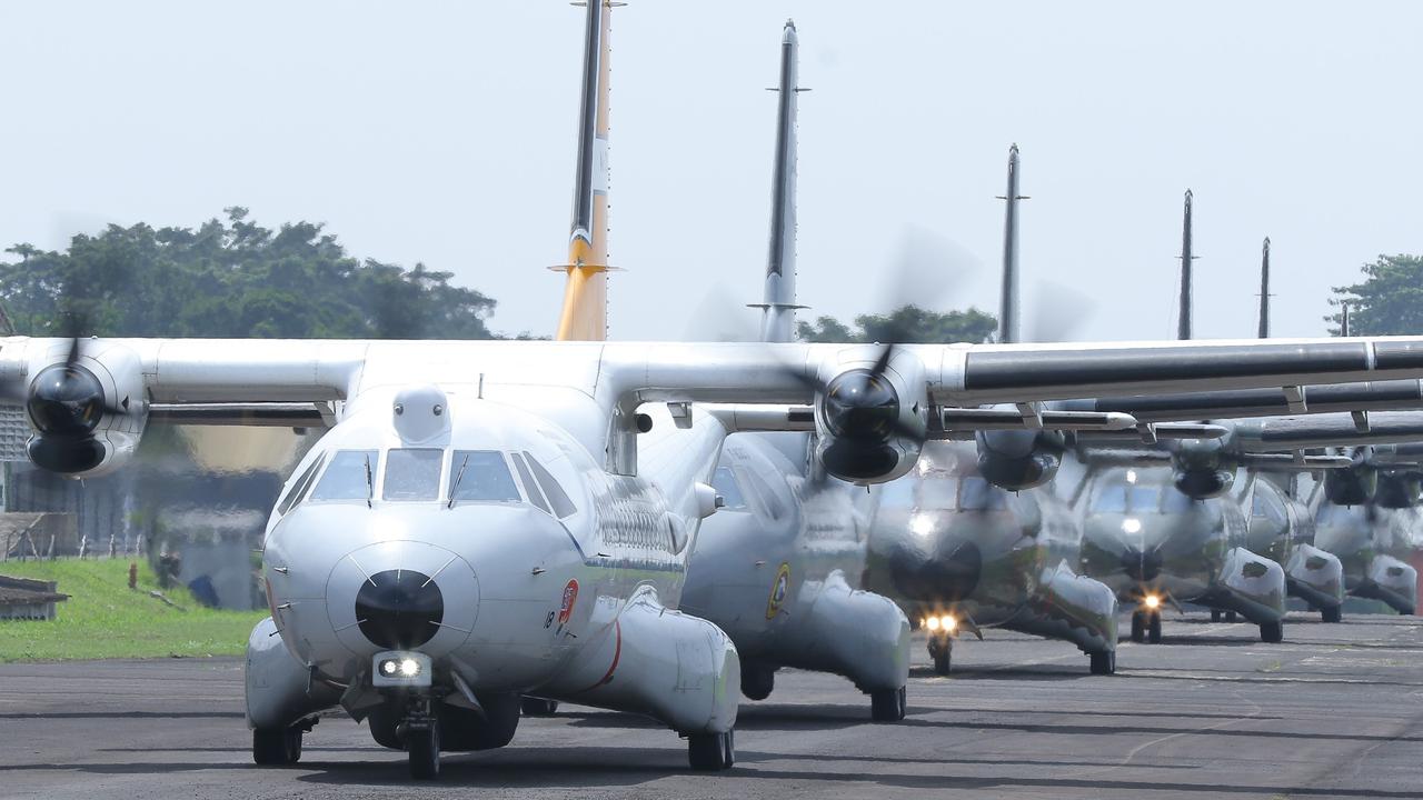 Prajurit Penerjun Payung Nyungsep Nabrak Barak Persiapan HUT TNI, Bangga Semua Tepukan Tangga Bukan Ditertawakan