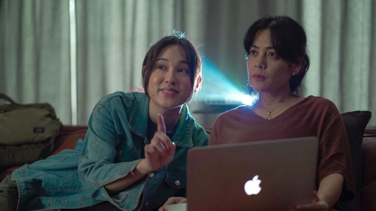 Lulu Tobing dan Yasmin Napper Bicara Kenangan Terindah Bareng Keluarga, Termasuk Disuapi Ibunda