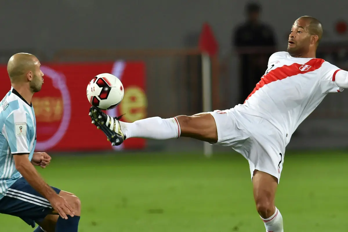 Lionel Messi Cedera, Argentina Bermain Imbang saat Melawan Peru