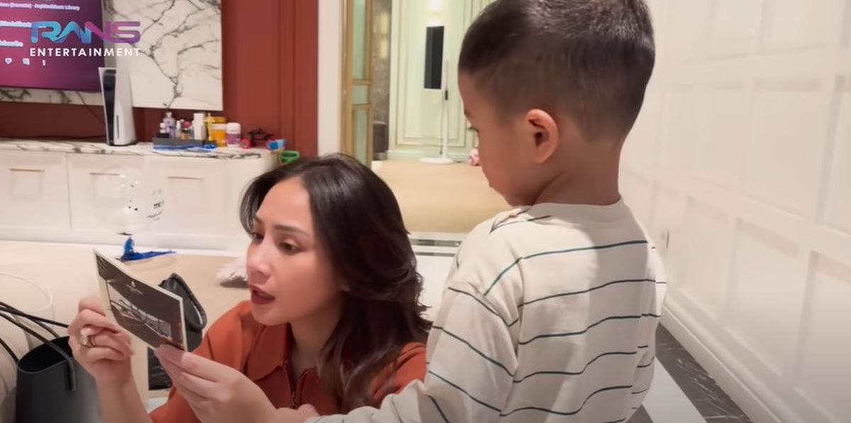 Circlenya Sudah Sultan, Rayyanza Dapat Hadiah Voucher Liburan ke Labuan Bajo dari Kakak Kelas - Nagita Slavina Ikut Terkejut