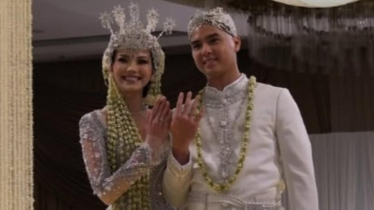 Potret Cincin Nikah Alyssa Daguise dan Al Ghazali, Desain Simpel Namun Elegan