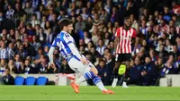 Mantan pemain Manchester City David Silva memuntuskan pensiun karena cedera. (Foto: Instagram @david21lva)