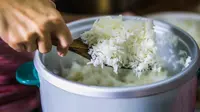 Tips Menanak Nasi Rendah Gula, Solusi Praktis Bagi Diet dan Diabetes