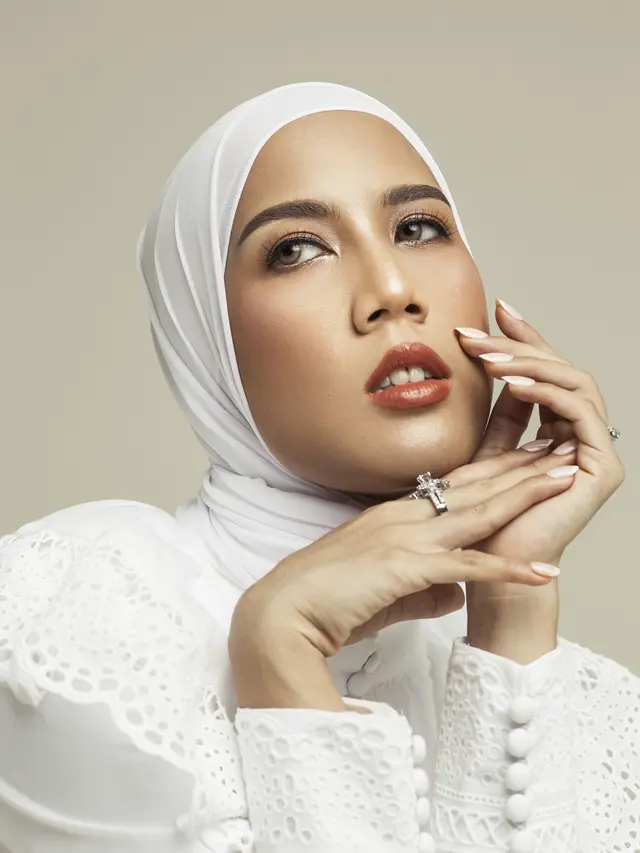 Makeup artist (MUA) sekaligus Artistry Director Artisan Professionnel Nanath Nadia