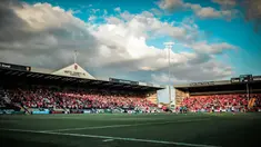 Nottingham Forest kembali tampil di Liga Inggris 2022/2023 usai vakum selama 22 tahun. Kembalinya The Tricky Trees ke kasta paling tinggi sepak bola Inggris dengan memboyong sejumlah pemain bintang agar dapat bersaing dengan klub lainnya. Penggemar pun pastinya tak sabar untuk melihat aksi dari Joe Worral dkk tampil di The City Ground. (nottinghamforest.co.uk)