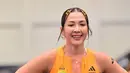 Andrea Dian curi perhatian dengan gaya yang tetap slay ketika sukses selesaikan Hyrox Jakarta. Ia menata rambut pendeknya dengan sleek ponytail yang sisakan rambut tipis di bagian depan dan jepit rambut bintang [@andreadianbimo]