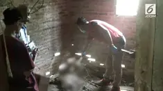Sesosok jasad bayi dengan pampers ditemukan tergeletak di sebuah rumah kosong di Bekasi.