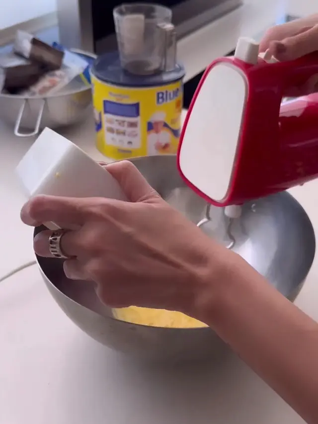 [Fimela] Aura Kasih masak