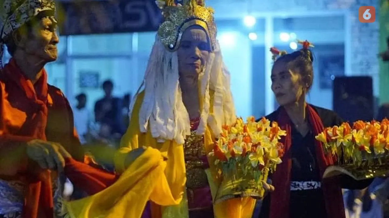 Seblang Bakungan ritual bersih desa warga  Bakungan Banyuwangi. (Hermawan Arifianto/Liputan6.com)