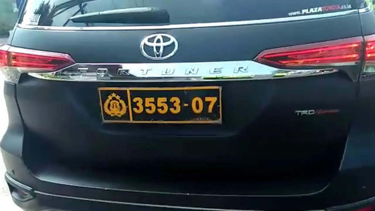 Viral mobil polisi