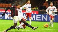 AC Milan vs Carpi (EPA/DANIEL DAL ZENNARO)
