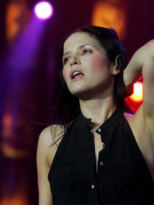 Andrea dan tiga saudaranya akan mengobati rindu para fans yang lama tak menyaksikan The Corrs beraksi di atas panggung pada 19 Januari mendatang di Genting Arena Birmingham dan dijadwalkan hingga akhir Januari 2016. (Bintang/EPA)