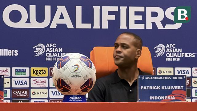 Foto: Raut Kecewa Patrick Kluivert setelah Timnas Indonesia Gagal ke Piala Dunia 2026