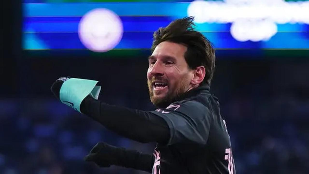 Wasit Meksiko ini Kena Sanksi usai Minta Tanda Tangan Lionel Messi
