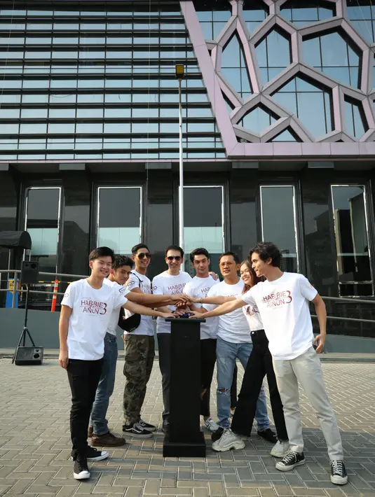 Habibie & Ainun 3 Rilis Poster (Daniel Kampua/Fimela.com)