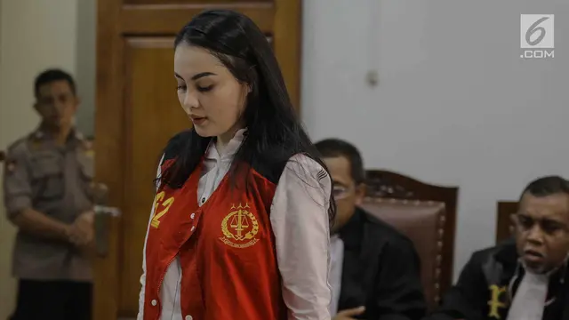 Sidang Perdana Jennifer Dunn