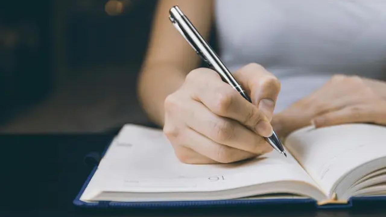 5 Tanda Kamu Cerdas yang Terlihat dari Tulisan Tanganmu