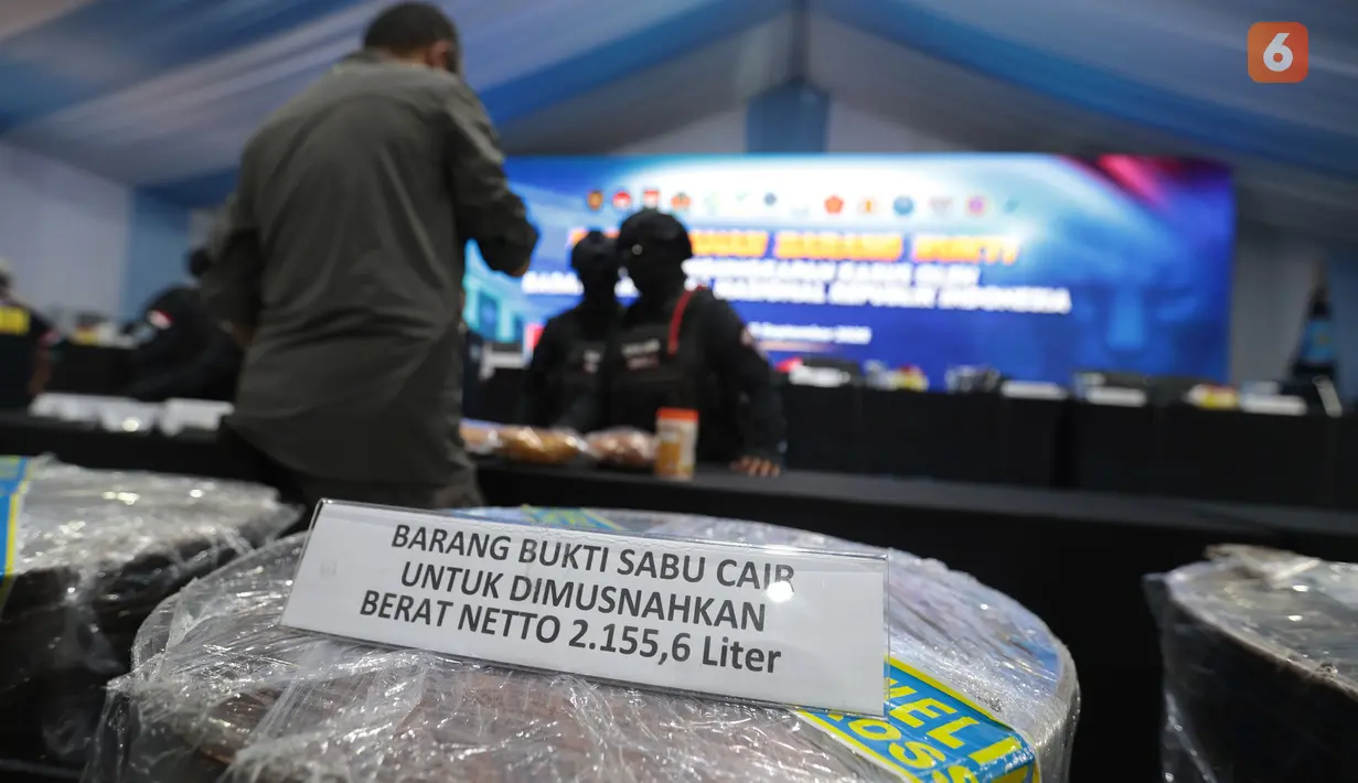 Sejumlah barang bukti narkotika yang akan dimusnahkan ditampilkan di Kantor BNN RI, Jakarta, Rabu (23/9/2026). Barang bukti tersebut merupakan hasil penanganan 21 kasus narkotika dengan 25 tersangka. (KLY/Budy Santoso)