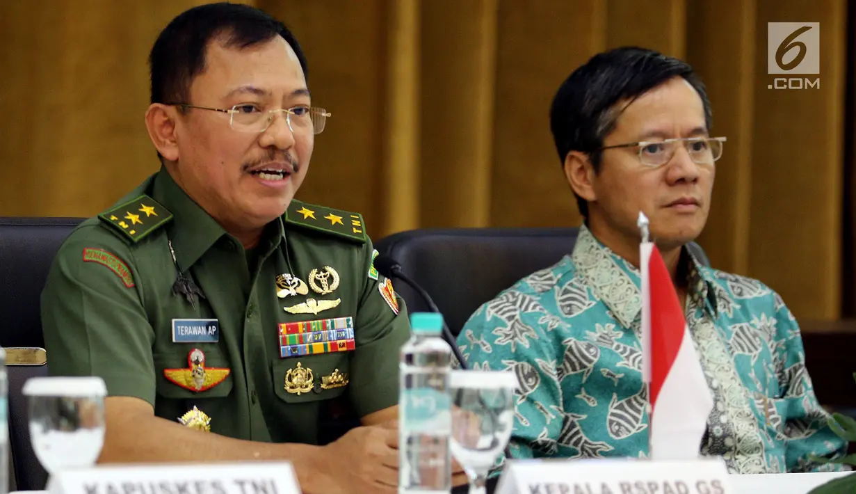 Kepala RSPAD Gatot Soebroto, dr Terawan Agus Putranto saat  penandatanganan MoU kerjasama dengan PT Clinique Suisse di Jakarta, Senin (12/11). DSA atau terapi cuci otak ini akan menyasar pada 1.000 pasien warga negara Vietnam. (Liputan6.com/Johan Tallo)